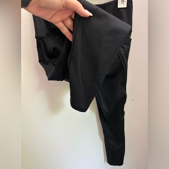 Under Armour Jet Black Active Leggings - Picture 5 of 5